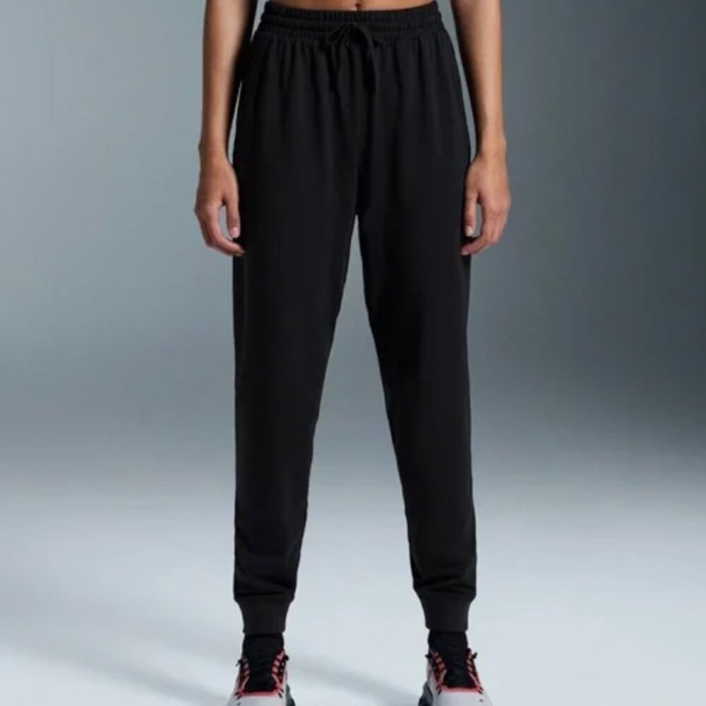 On Running Studio Joggers, Black, Size Large